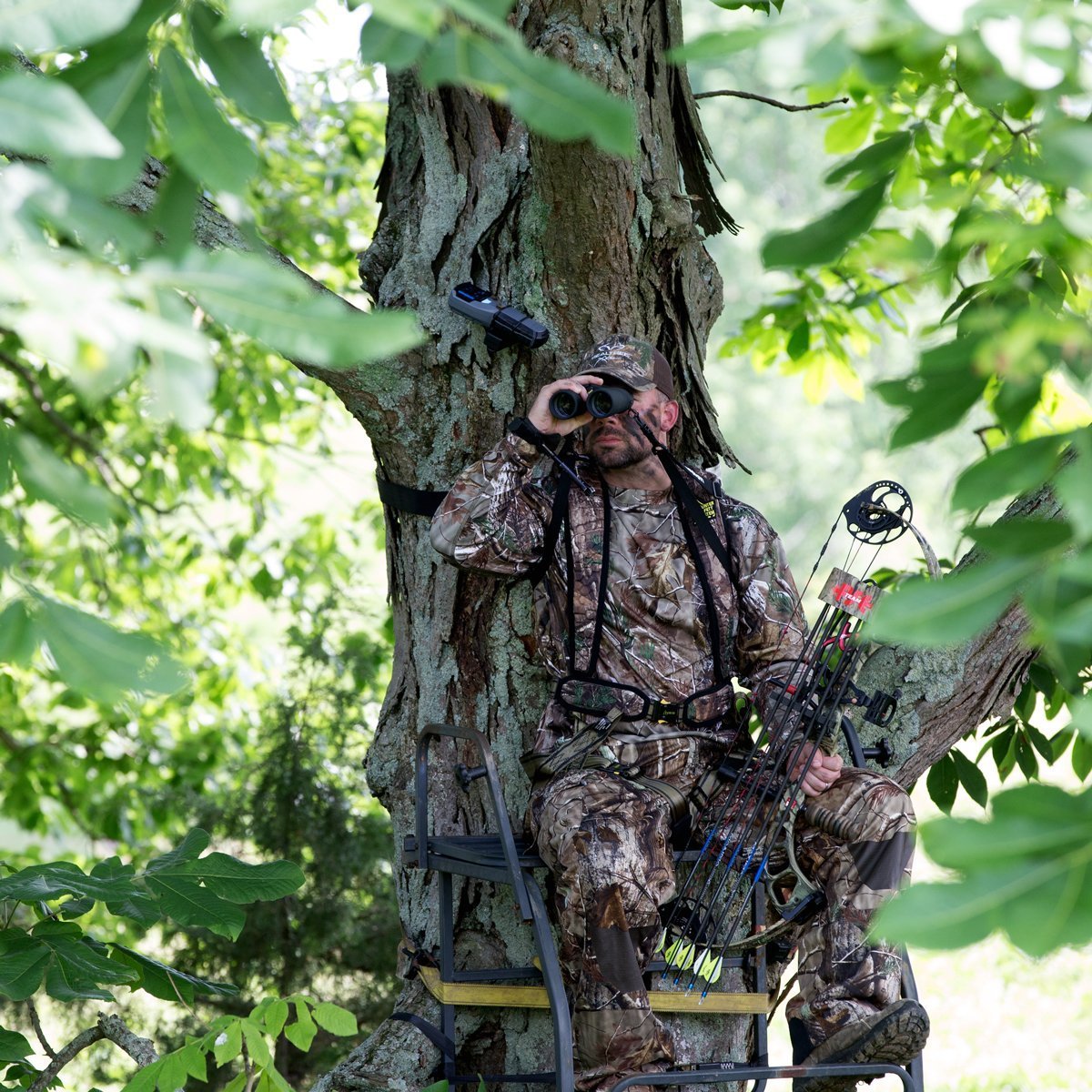 Tree Hanger for Portable Repellers
